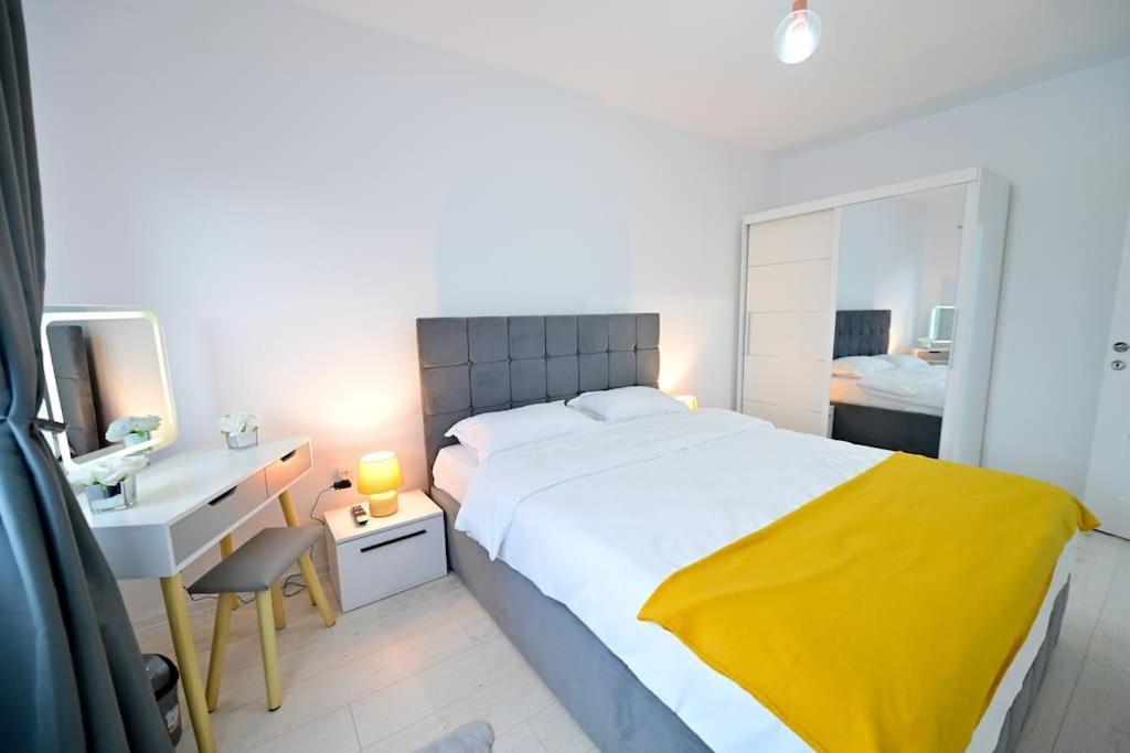 Appartamento Flh - Just 5 Şelimbăr Esterno foto